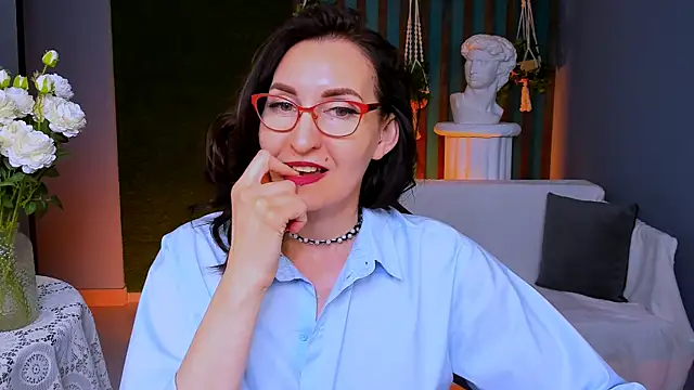 UnaTerra's Live XXX Chat