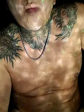 Show modela Subandidoaqui na web-kameri