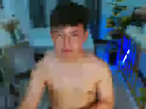 annocentboy Adlı Modelin Web Kamerası Şovu