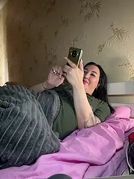 Naughtbaby_2025のライブXXXチャット