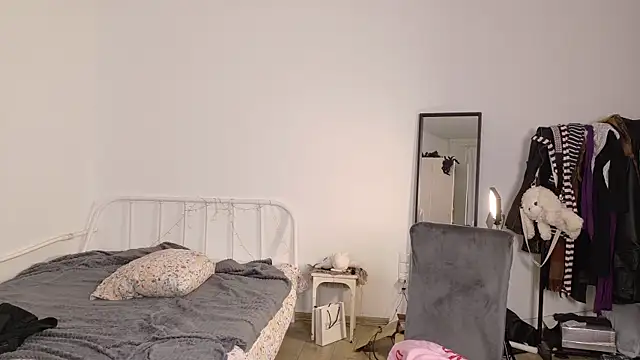 KikiMoor élő XXX-chatje