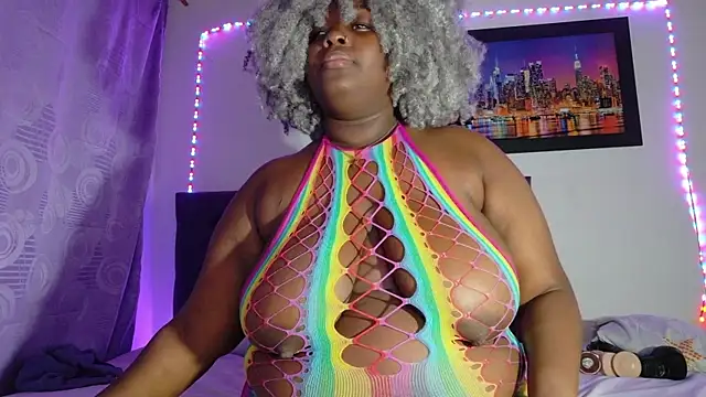 ebony_NeighborMoans: вебкам-шоу