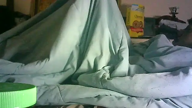 GUAPAN3S3_FIR3 – Kamerová šou