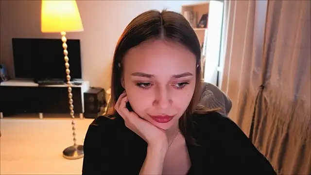 SweetLinaaのライブXXXチャット