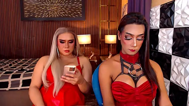 SeductiveAshleyTS Show in webcam