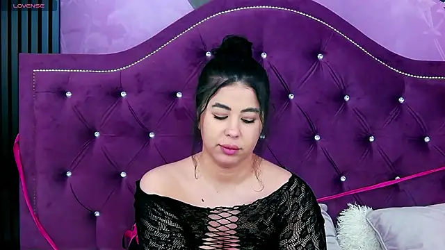 Онлайн чат XXX MegaBoobsDeee