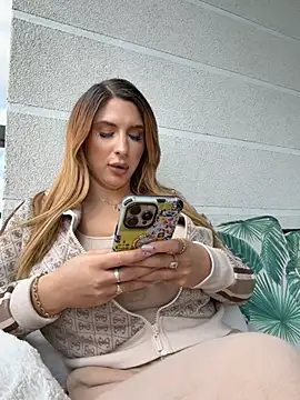 LucyBridgette ওয়েবক্যাম শো