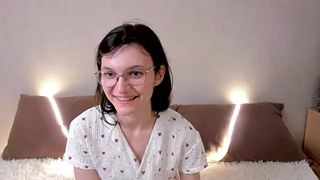 Онлайн чат XXX ThoraMarola