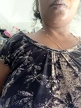 دردشة Hot-Tinaa الجنسية المباشرة