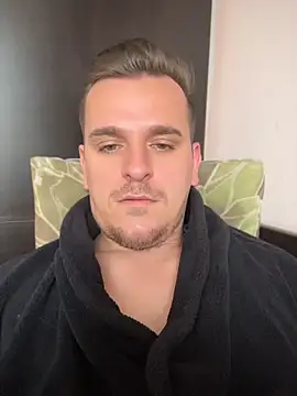 Huge_cock22cm Show Webcam