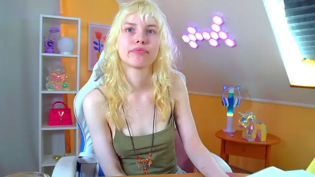 แชท XXX สดของ HannahHollis