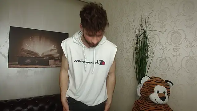 KyloEast's Webcam Show