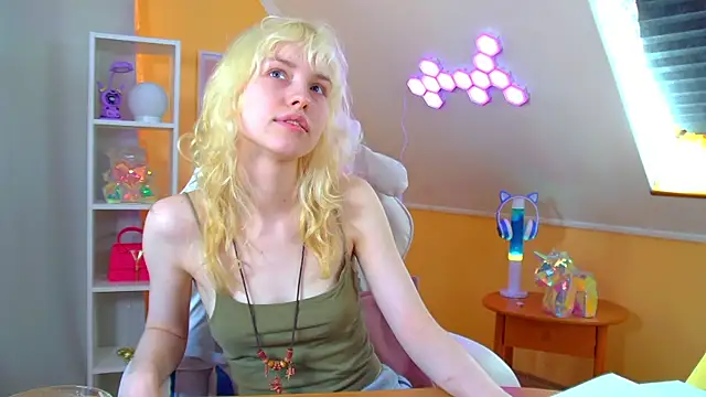 HannahHollis' Live XXX Chat