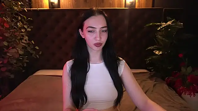 WildKittenX_ – Live XXX-chat