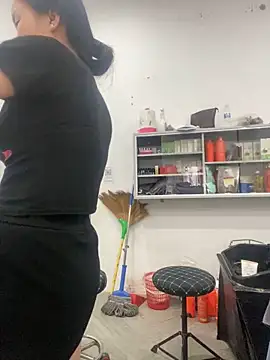 Ivy_Trix2's Live XXX Chat