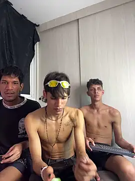 Alayn_sexy_ayes 在線直播表演