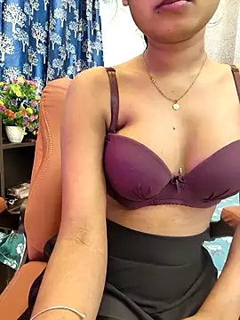 yhona_darling's Webcam Show