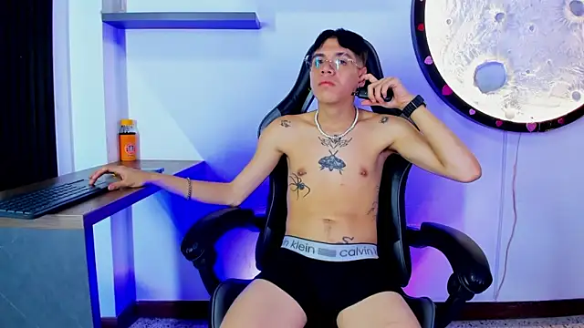 عرض كام Bennet-Grayy