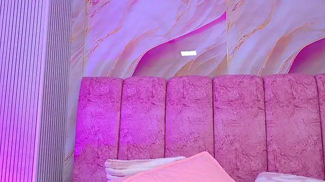 emmacurvy 现场XXX聊天