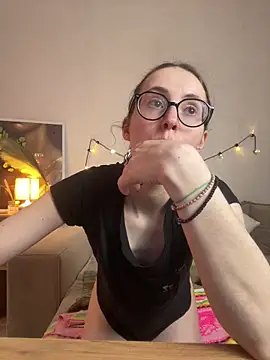 XXX chat uživo modela MartiniiSelenna