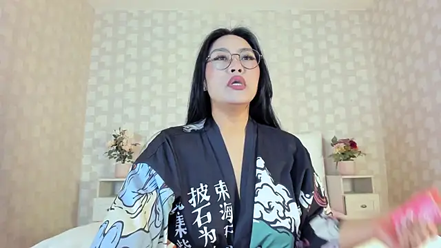 NatsumiHun's Live XXX Chat