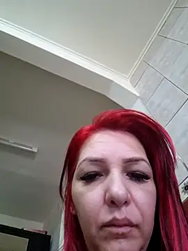 Evadesirex46 Adlı Modelin Canlı XXX Sohbeti