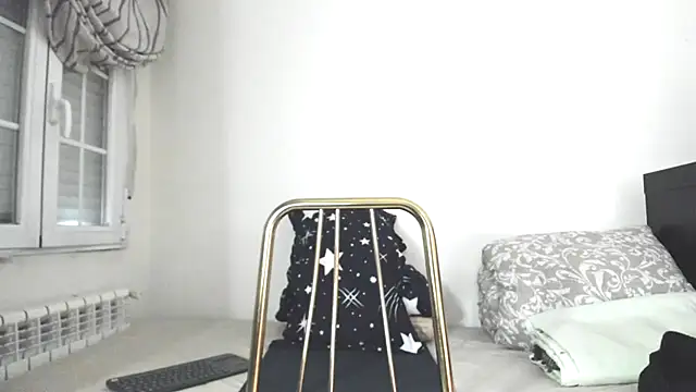 CristalDivine 现场XXX聊天