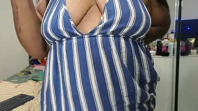 Sembang XXX Secara Langsung charlotte_077