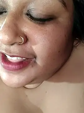 hotbhabhi011 网络视讯表演