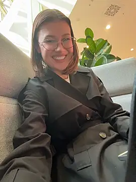 RinaCat live XXX chat