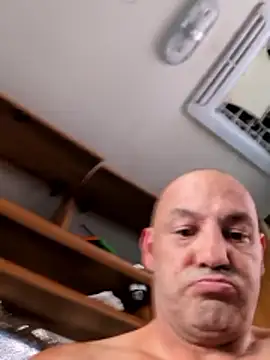 EdgeOfHeaven72 Webcam show