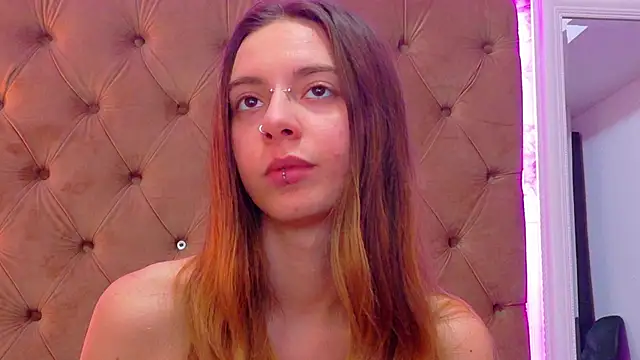 CoraVex live XXX chat