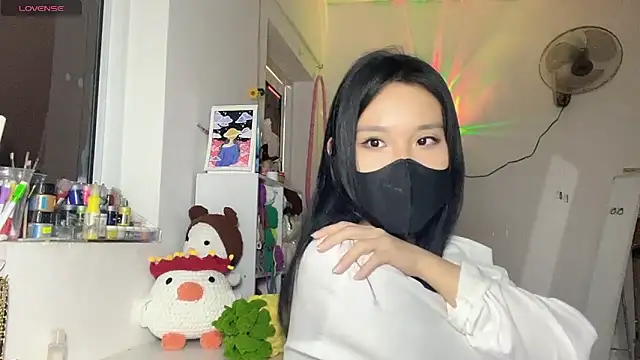 Chat XXX en directo de Tieu-May