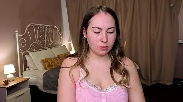 Kira_Fluffy live XXX chat