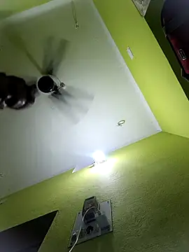 Show de Kumalunda3722 na webcam