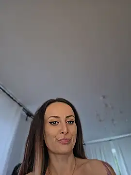 Онлайн чат XXX AnnaMaria-