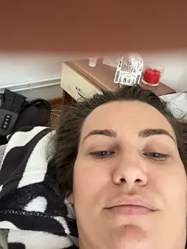 SweetCurvess' Live XXX Chat