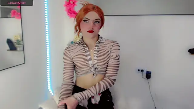 NathalialLooes' Live XXX Chat