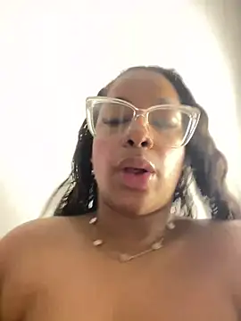 NV-Nikoll's Live XXX Chat