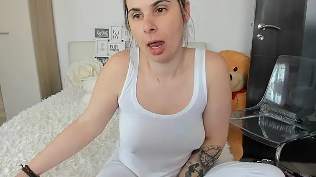 sweetemy4u Live XXX-Chat