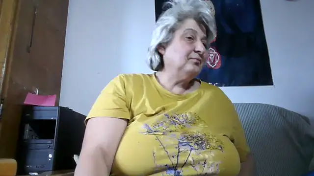 Chat XXX en directo de ExquisiteMature