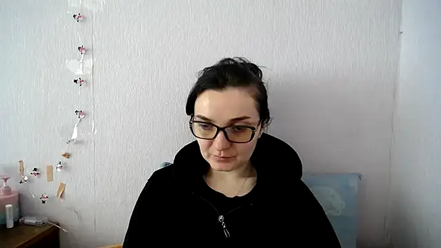 Shiny_gine Adlı Modelin Canlı XXX Sohbeti