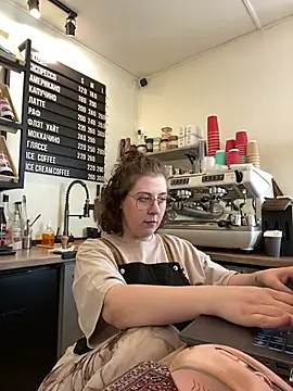 cinnabon_ Adlı Modelin Web Kamerası Şovu