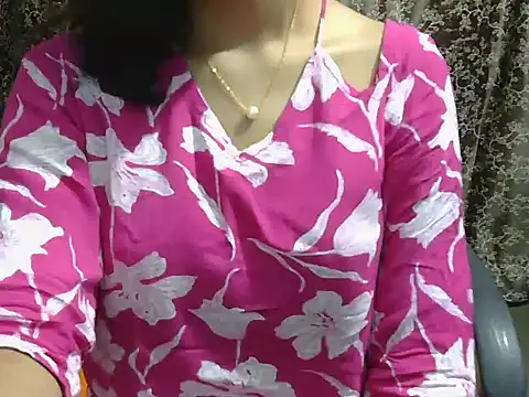 Chatroom XXX en direct de Adorable_Ayesha