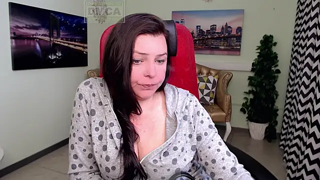 Lily_flower7: онлайн-секс-чат