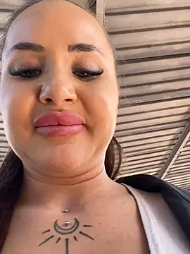 beautydiamond Adlı Modelin Canlı XXX Sohbeti