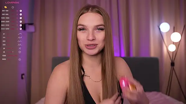 Chat +18 de JanetJennings ao vivo