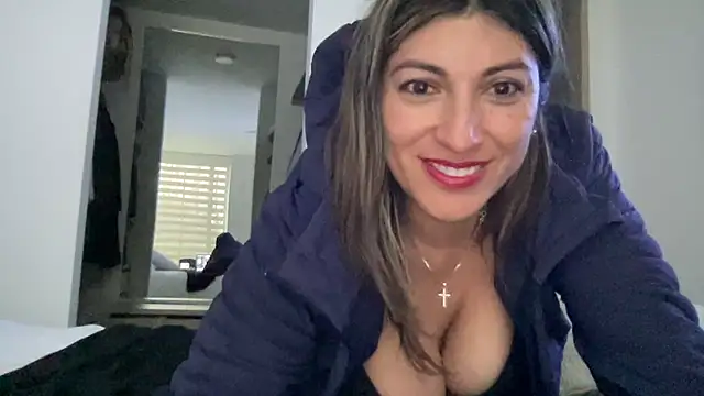 LunaBeya: онлайн-секс-чат