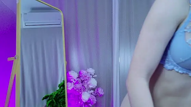 Lili_Lohan élő XXX-chatje