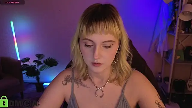 Roziett_Belle 即時 XXX 聊天